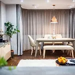 Apartment A&k Cozy Art 1 *