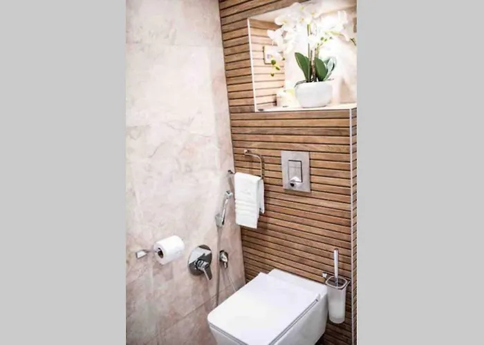 A&k Cozy Art 1 * Varna